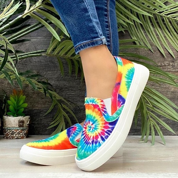 Rainbow tie dye sneaker - Picture 4 of 10